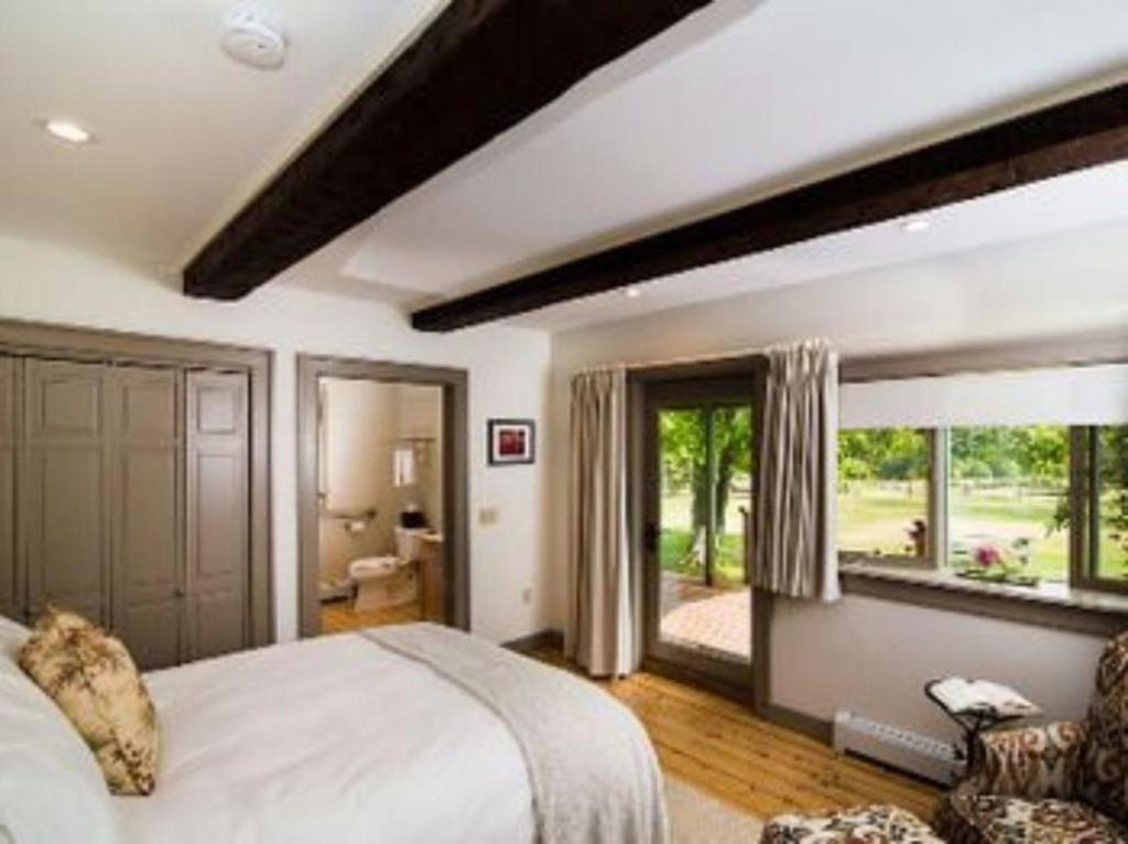 Bark Eater Inn Keene ภายนอก รูปภาพ