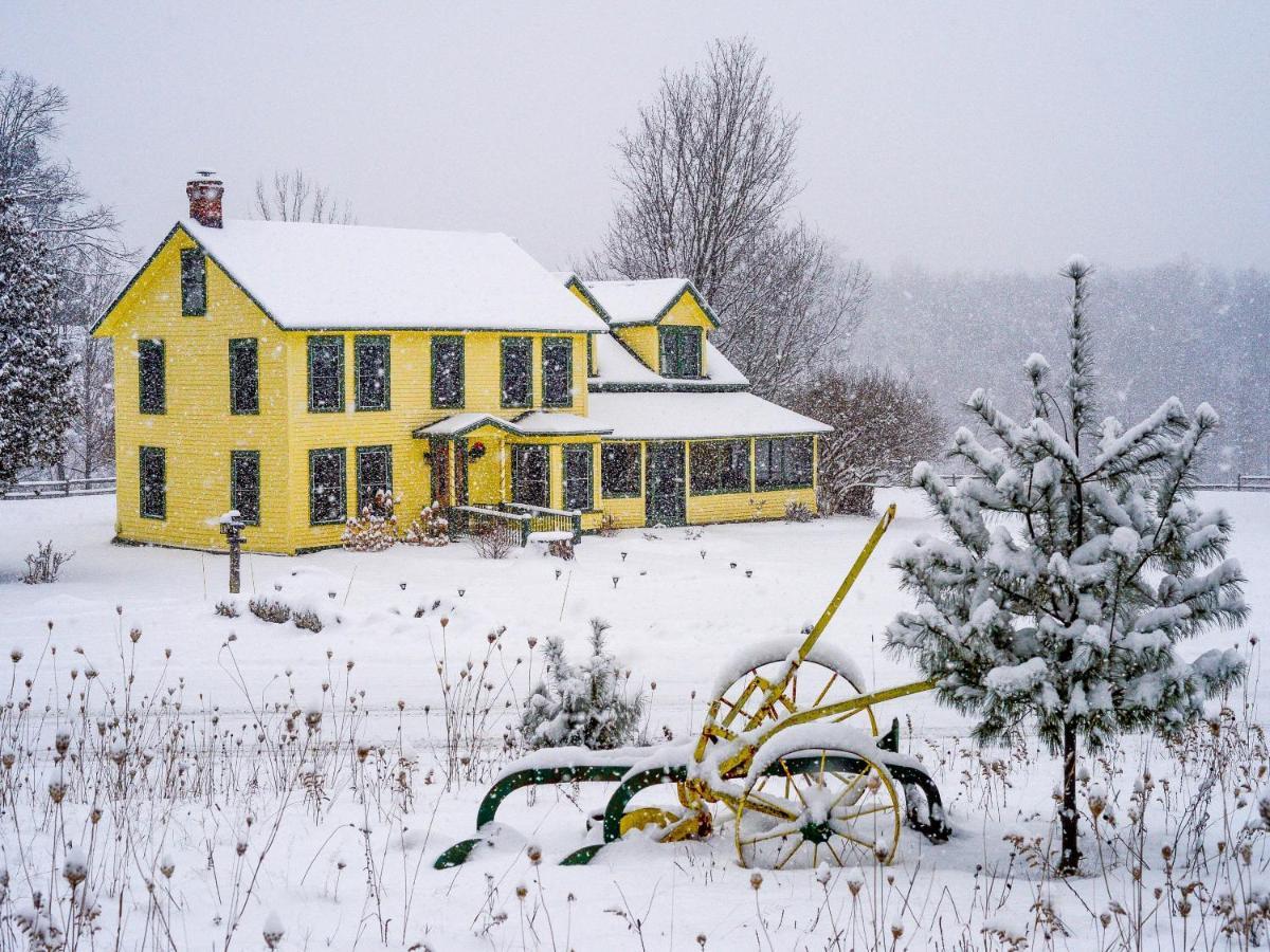 Bark Eater Inn Keene ภายนอก รูปภาพ
