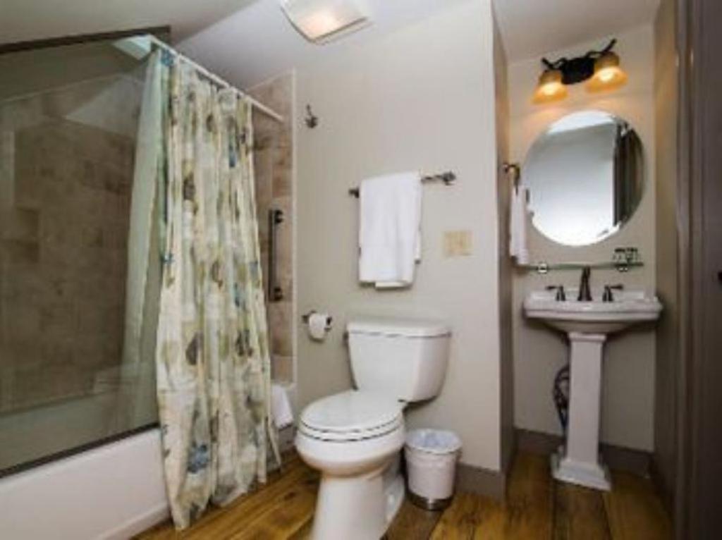Bark Eater Inn Keene ภายนอก รูปภาพ